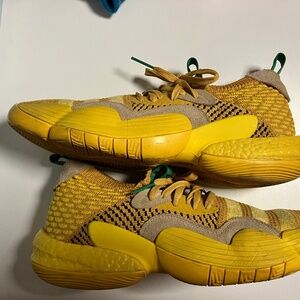 Adidas Trae Young 2.0 Basketball Shoes